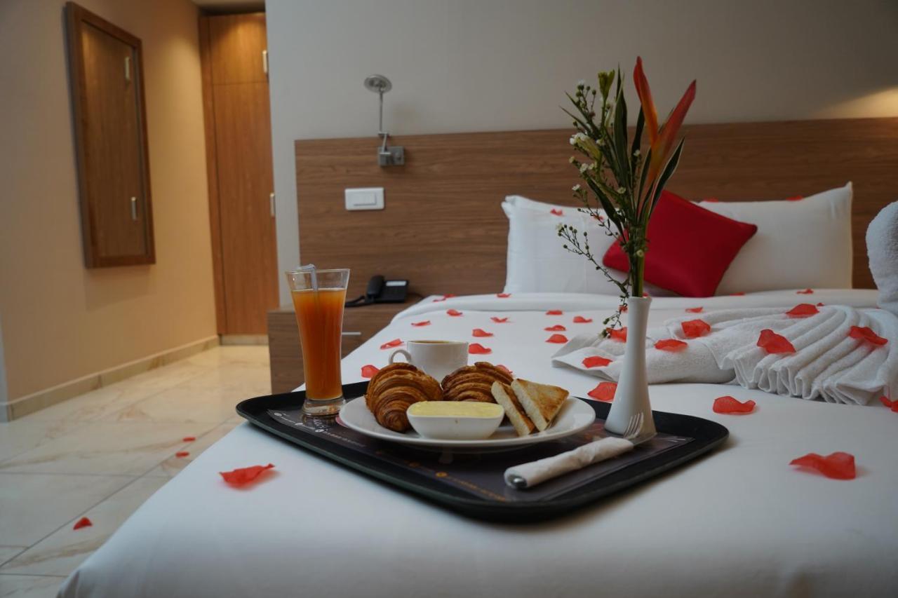 Hotel Astral Abidjan Extérieur photo