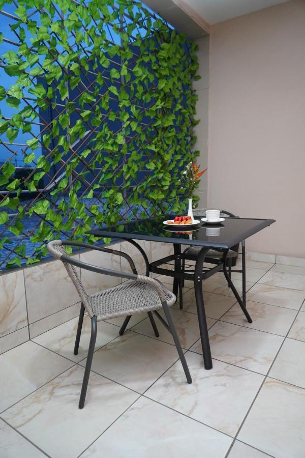Hotel Astral Abidjan Extérieur photo