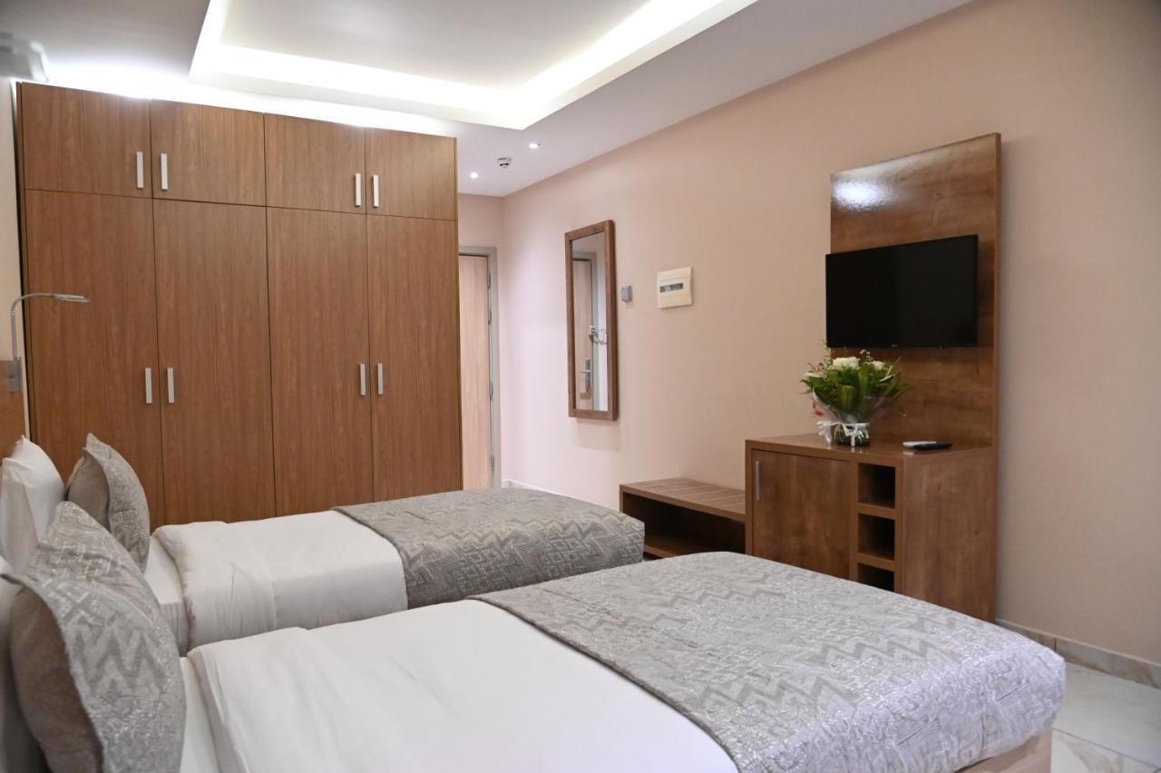 Hotel Astral Abidjan Extérieur photo