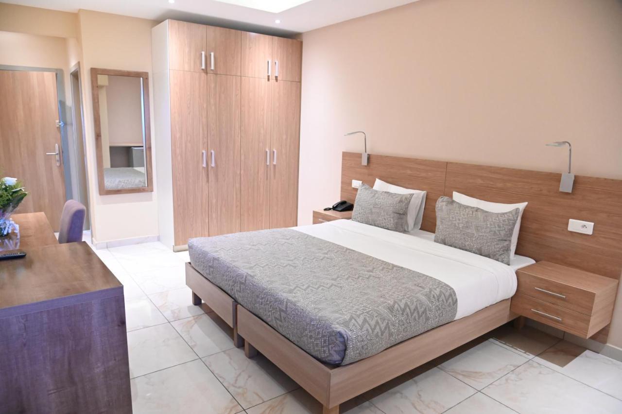 Hotel Astral Abidjan Extérieur photo